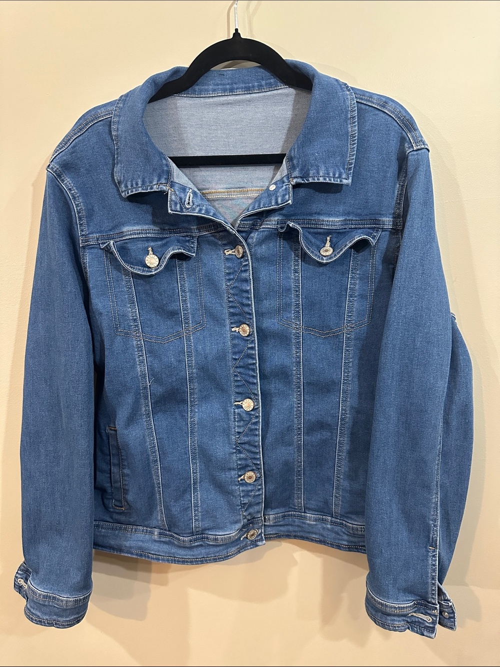 Women's Blue Denim Jean Jacket - Classic Casual Trucker Shape, 2XL